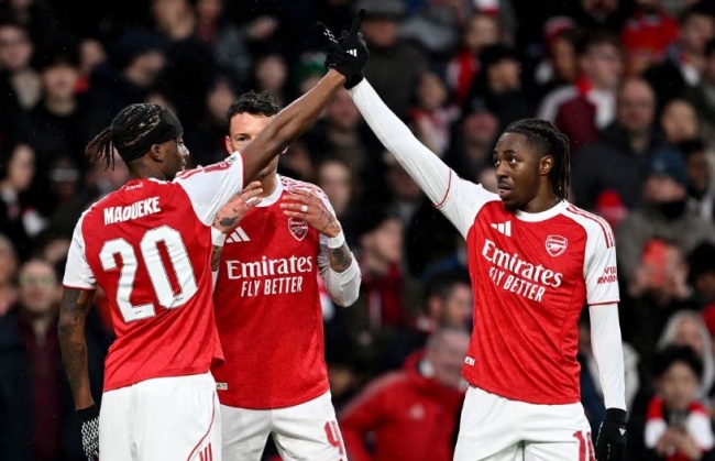 Ảnh bài viết Chấm điểm Arsenal: Eze thăng hoa; Madueke chơi ấn tượng