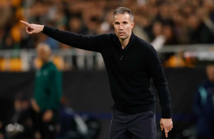 Ảnh bài viết Van Persie đưa Feyenoord sang Bỉ để Sterling được luyện tập