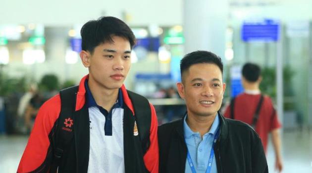 Ảnh bài viết Đình Bắc, Quang Hải xuất ngoại ngày 29 Tết để săn vé tứ kết