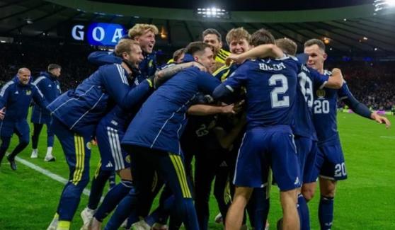 Niềm vui của Scotland khi gi&agrave;nh v&eacute; dự World Cup 2026.