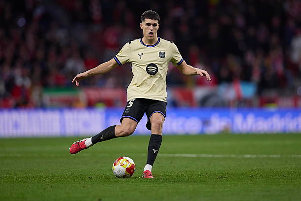 Pau Cubarsi là trụ cột nơi hàng phòng ngự Barcelona.