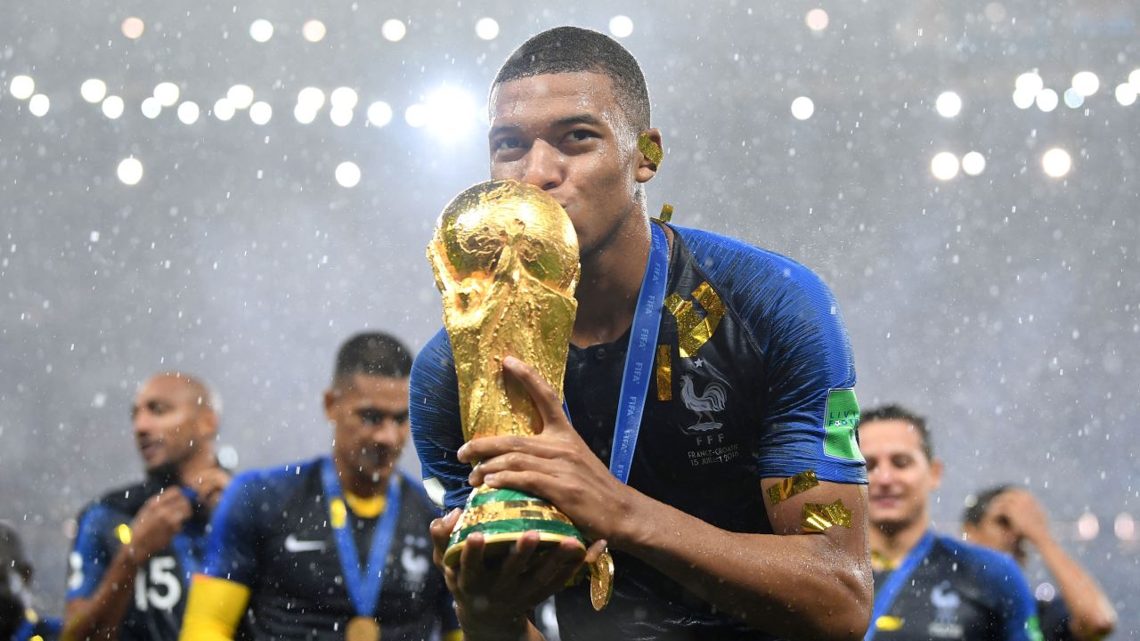 Mbappe gi&uacute;p Ph&aacute;p lần thứ 2 v&ocirc; địch World Cup.