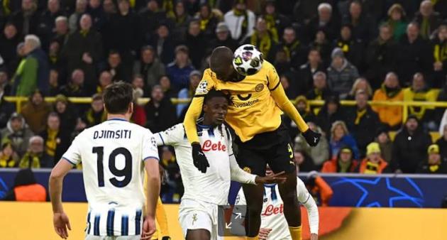 Serhou Guirassy nổi bật trong chiến thắng của Dortmund.