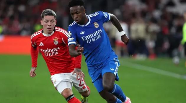 Ảnh bài viết Vinicius tố bị gọi là khỉ, trận đấu Benfica - Real bị gián đoạn