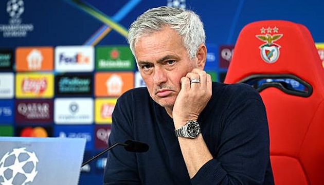 Mourinho chỉ tr&iacute;ch Vinicius.