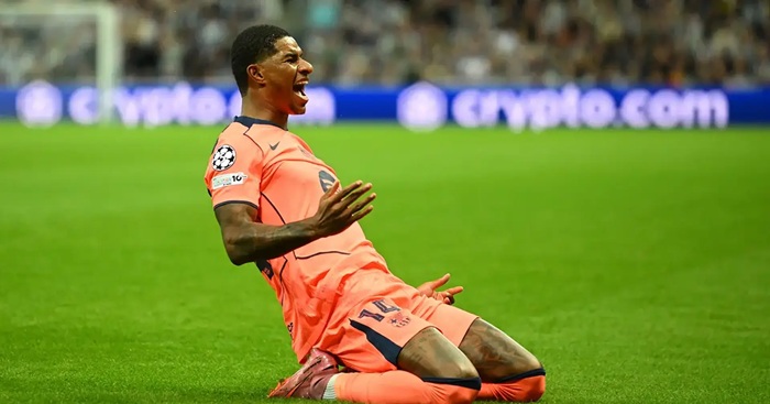 Rashford sẽ cần giảm lương nếu muốn ở lại Barca.