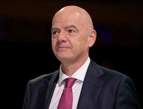 Chủ tịch FIFA chính thức lên tiếng về vụ việc của Vinicius.