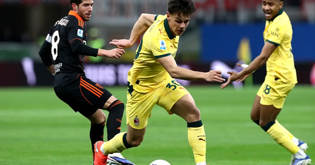 Ảnh bài viết AC Milan bị Inter bỏ xa 7 điểm sau trận hòa Como