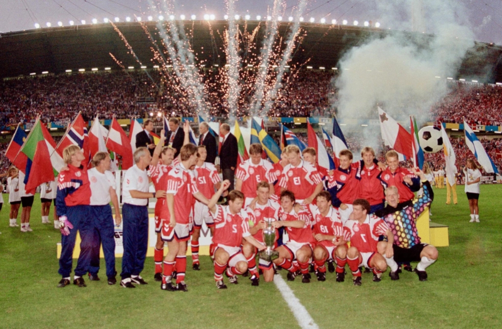 EURO 1992 l&agrave; cột mốc đ&aacute;ng nhớ nhất trong lịch sử b&oacute;ng đ&aacute; Đan Mạch.