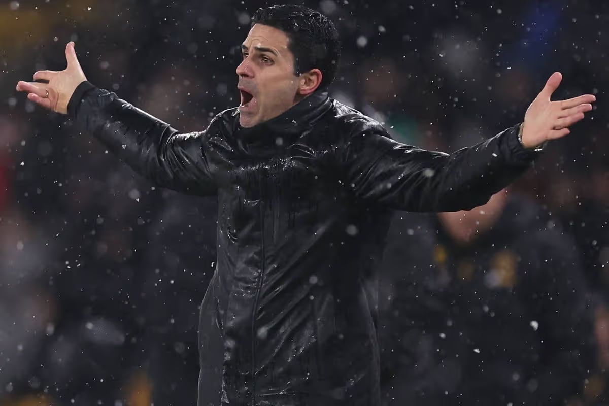 Mikel Arteta có lý do thất vọng khi đội nhà để rơi 2 điểm trước Wolves.