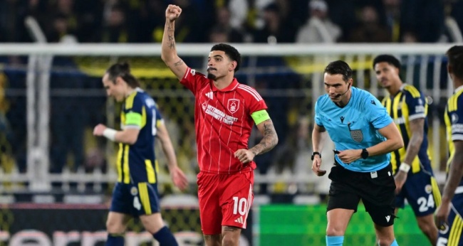 Ảnh bài viết Vitor Pereira và màn lột xác của Nottingham sau kỷ nguyên Dyche