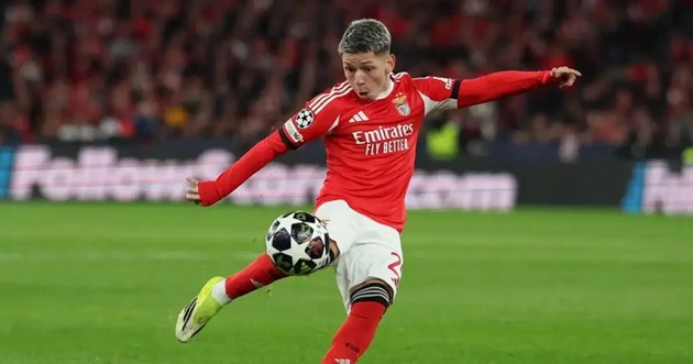 Ảnh bài viết Bị tố kỳ thị Vinicius, sao Benfica vẫn thách thức Bernabeu