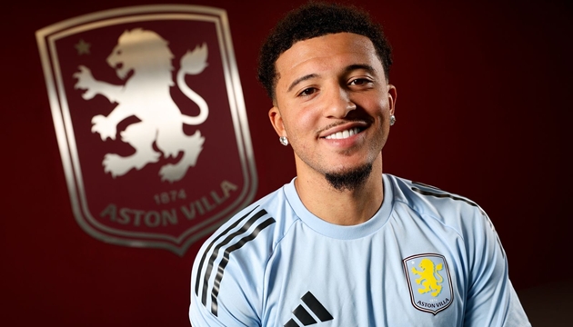 Jadon Sancho quyết t&acirc;m gặt h&aacute;i th&agrave;nh c&ocirc;ng c&ugrave;ng Aston Villa.