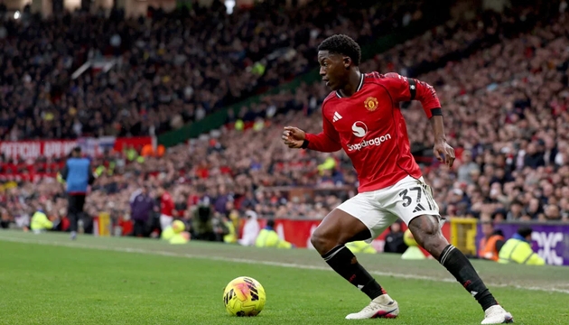 Kobbie Mainoo đang tỏa s&aacute;ng dưới thời Michael Carrick.