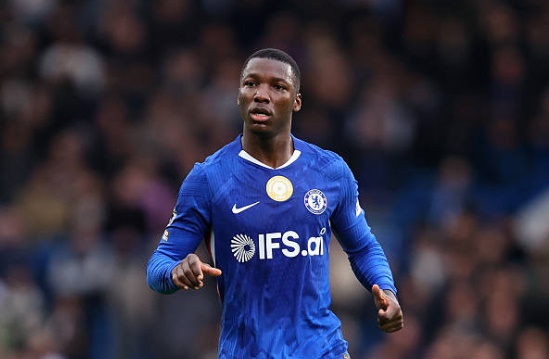 Moises Caicedo (6.8): Cầu thủ người Ecuador l&agrave; người c&oacute; đường chuyền quyết định dẫn đến b&agrave;n mở tỷ số của Joao Pedro. Caicedo bao qu&aacute;t tốt khu trung tuyến trong hiệp một, thu hồi b&oacute;ng hiệu quả v&agrave; duy tr&igrave; nhịp độ trận đấu ổn định. Tuy nhi&ecirc;n, sức ảnh hưởng của anh giảm dần khi đội nh&agrave; mất người.