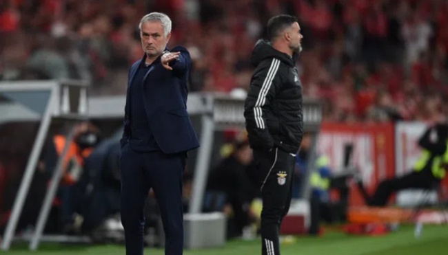 Ảnh bài viết Kỷ lục 38 trận bất bại và cú hích cho Mourinho đấu Real Madrid