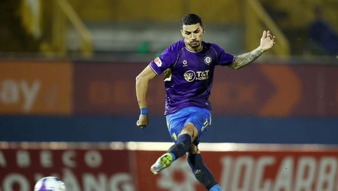 Cầu thủ nhập tịch Đỗ Ho&agrave;ng H&ecirc;n.