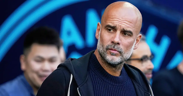 HLV Guardiola tỏ ra bi quan d&ugrave; Man City chỉ c&ograve;n c&aacute;ch Arsenal 2 điểm.