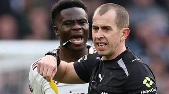 Ảnh bài viết Trọng tài rút thẻ đỏ nhiều nhất bắt trận Tottenham gặp Arsenal