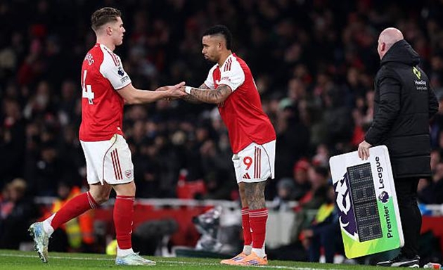 Mikel Arteta sẽ chọn Viktor Gyokeres hay Gabriel Jesus đấu Tottenham Hotspur?