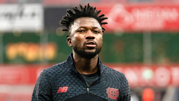 Tapsoba, phương &aacute;n n&acirc;ng cấp h&agrave;ng thủ Man United từ Bundesliga.