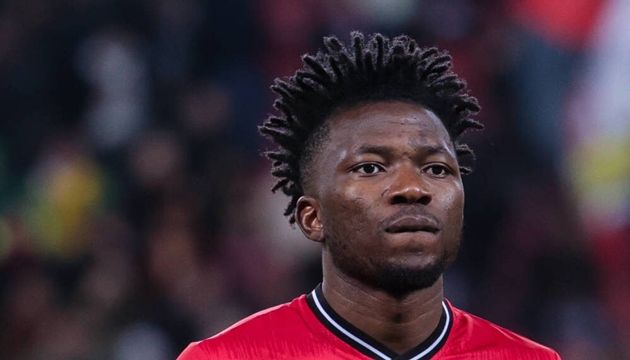 Chữ k&yacute; gi&agrave;nh cho tương lai Quỷ đỏ.