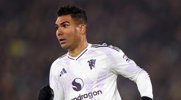 Casemiro c&oacute; thể s&aacute;t c&aacute;nh c&ugrave;ng Messi sau khi rời MU.