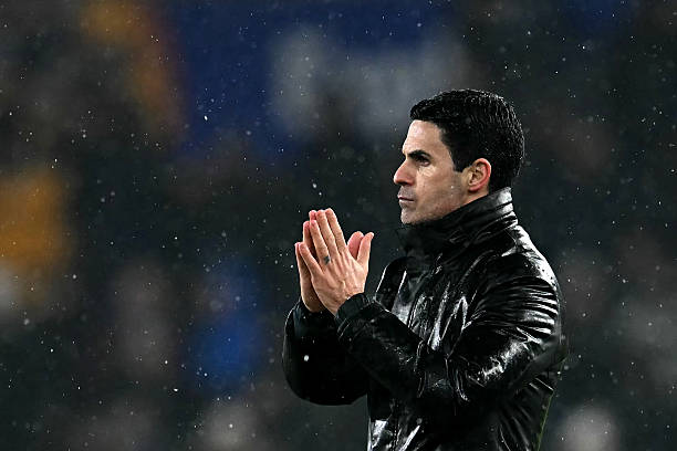 HLV Mikel Arteta đứng trước những canh bạc cả về t&acirc;m l&yacute; lẫn nh&acirc;n sự trước trận derby Bắc London.