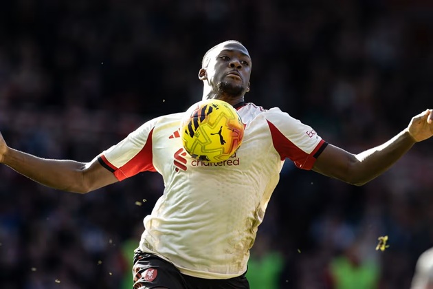 Ibrahima Konate (7/10):&nbsp;Cầu thủ ph&ograve;ng ngự chắc chắn nhất, đứng vững trước &aacute;p lực của Forest.