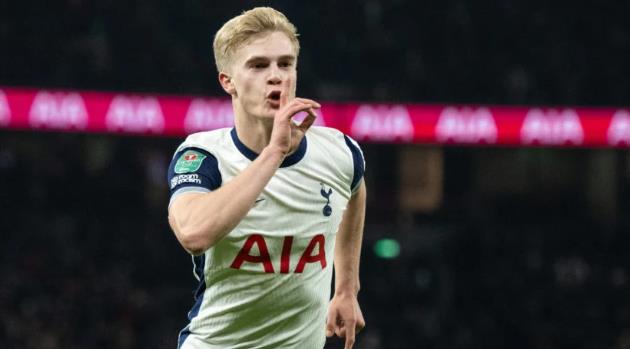 Lucas Bergvall l&agrave; điểm s&aacute;ng của Tottenham m&ugrave;a n&agrave;y.
