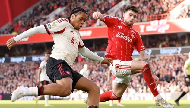 Ảnh bài viết Ngumoha phản ứng đẳng cấp khi được ví với Salah