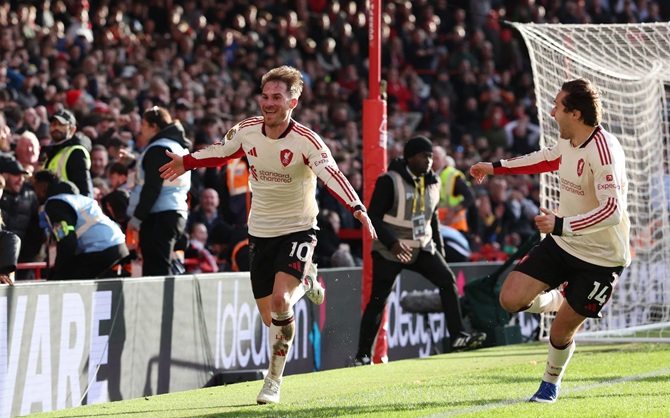 Ảnh bài viết Thói quen phút bù giờ có thể cứu rỗi triều đại của Arne Slot