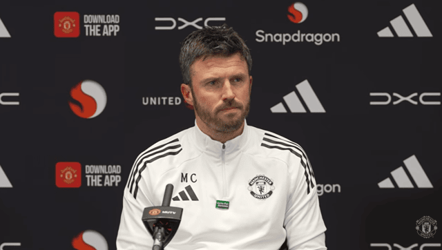 Carrick thừa nhận Man Utd phải ưu ti&ecirc;n mua tiền vệ.