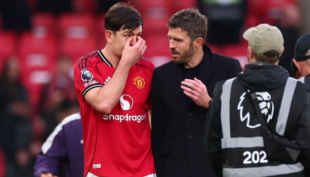 Ảnh bài viết Michael Carrick là chìa khóa giúp Maguire ở lại Man Utd