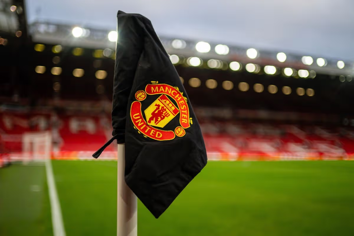 Ảnh bài viết Tiết lộ vụ Man Utd chốt ghế HLV trưởng chỉ sau bữa tối