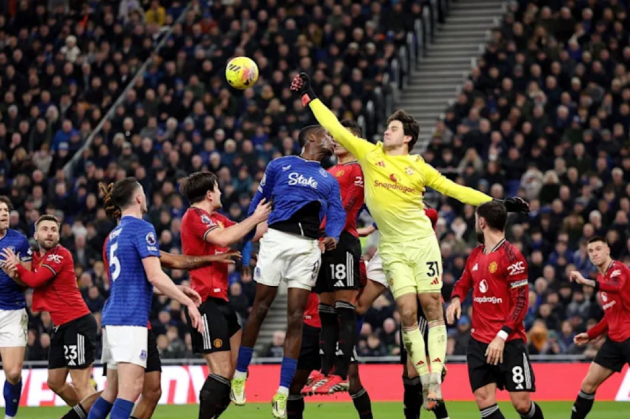 Lammens tỏa s&aacute;ng gi&uacute;p MU bảo to&agrave;n thắng lợi trước Everton.