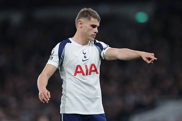 Ảnh bài viết Liverpool và canh bạc quá rủi ro mang tên Van de Ven