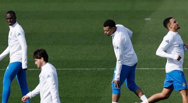 Mbappe kh&ocirc;ng ở trạng th&aacute;i sung m&atilde;n nhất.