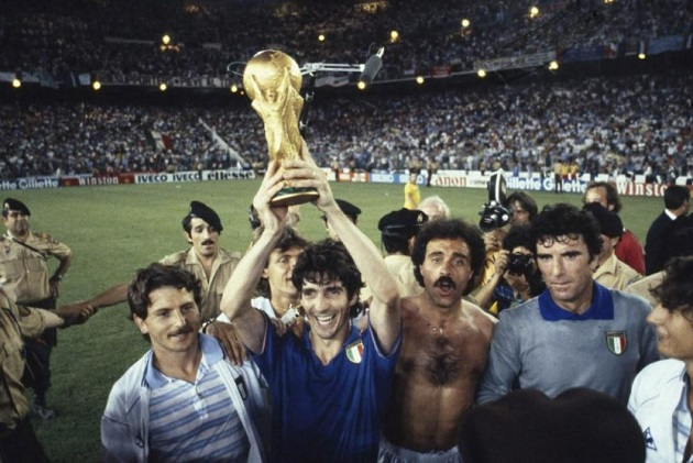 Paolo Rossi là người hùng của Italy năm 1982.