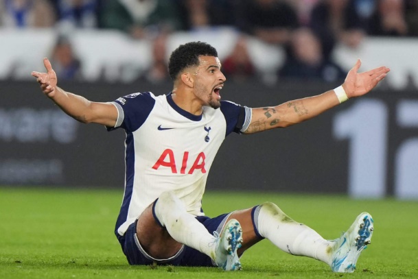 Solanke cũng kh&ocirc;ng thi đấu đ&uacute;ng với sự kỳ vọng.