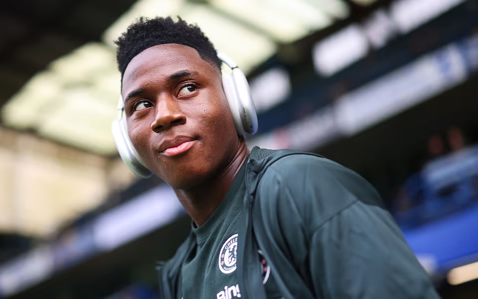 Ảnh bài viết Essugo trở lại, Chelsea vẫn lo vắng mặt Estevao