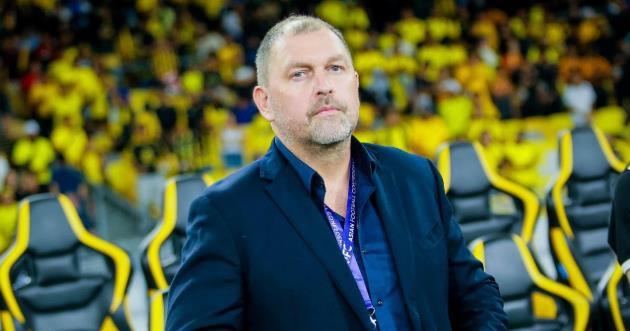 HLV Peter Cklamovski điềm tĩnh trước những &aacute;p lực.