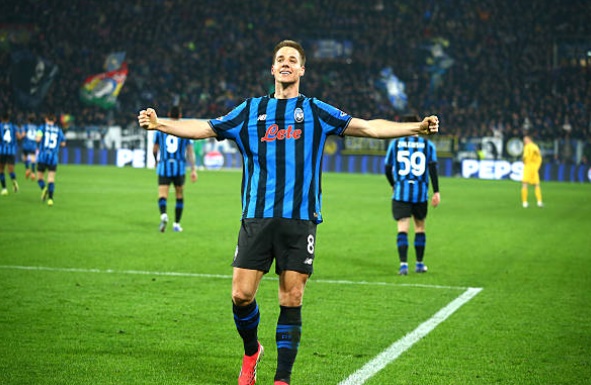 Mario Pasalic nâng tỷ số lên 3-0.