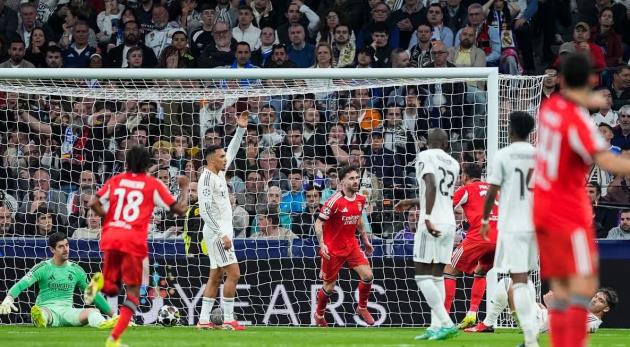 Ảnh bài viết Trent bị chê phòng ngự kém trước viễn cảnh tái ngộ Liverpool