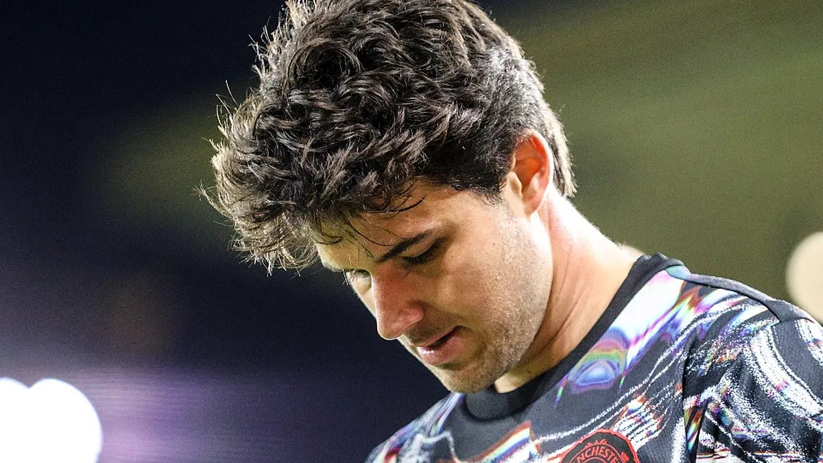 Ảnh bài viết Senne Lammens và nghệ thuật dập tắt hỗn loạn trong vòng cấm Man Utd