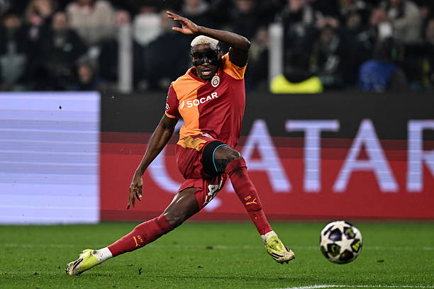 Osimhen tỏa sáng trước Juventus.