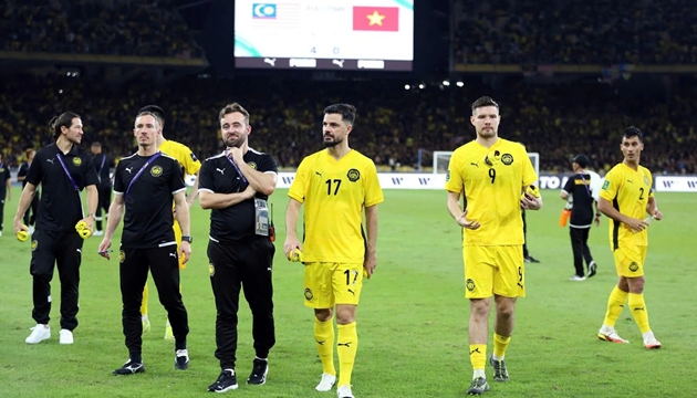 Bóng đá Malaysia đối mặt với nhiều áp lực.