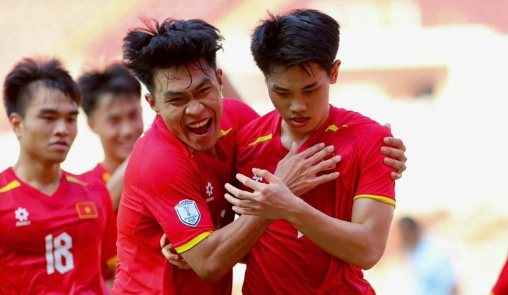 Rào cản về quy định ngoại binh khiến CLB Trung Quốc khó mua Đình Bắc.