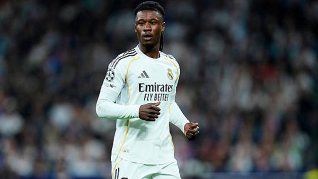 Eduardo Camavinga lọt vào tầm ngắm của Liverpool.