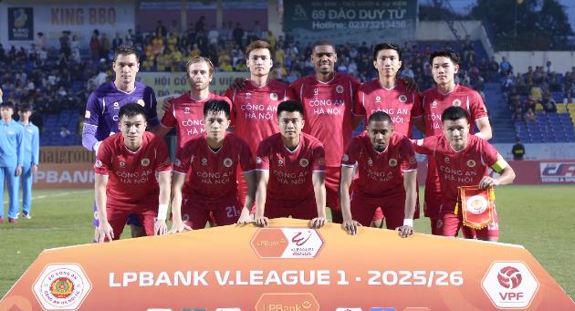 CAHN rộng đường v&ocirc; địch V.League 2025/26.